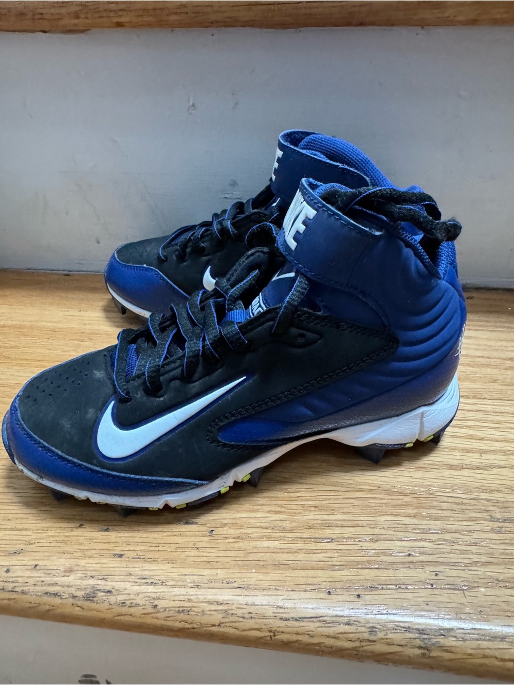 Sz 1.5 youth Nike huarache baseball/softball cleats